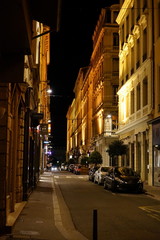Fototapeta na wymiar Rue Lyonnaise de nuit