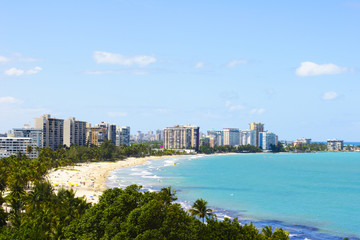 Fototapeta na wymiar Beach and hotels in Puerto Rico.