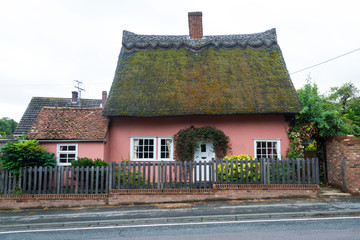 Fototapeta na wymiar English Village Cottage