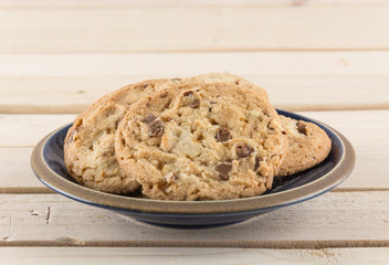 milk chocolate toffee almond cookies