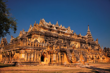 Mahaaungmye Bonzan monastery, Mingun