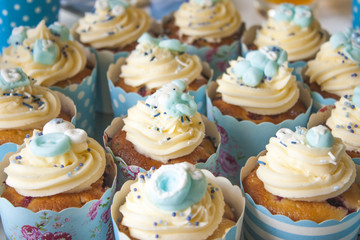 Baby shower cupcakes