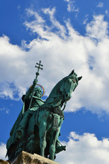 Fototapeta premium Estatua del rey San Esteban en Budapest