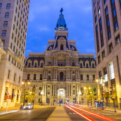 Fototapeta na wymiar Philadelphia historic City Hall building at twilight
