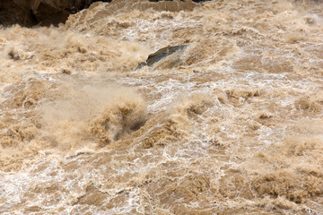 rough yangtze river water