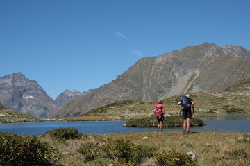 Obraz premium wanderung zum see
