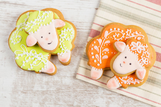Spring sheep gingerbread cookies