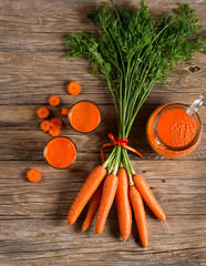 Fresh Carrot Juice, overhead view