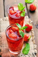 Strawberry lemonade with mint