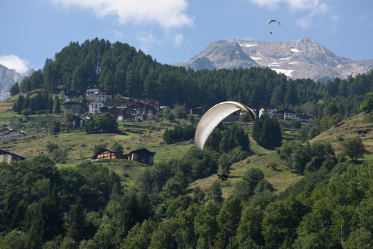 paracadutismo parapendio volare montagna