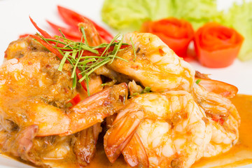 Curry fried shrimps and cooked rice