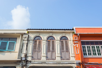Obraz premium Beautiful Sino-Portuguese Architecture of Phuket old town, Thail