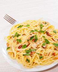 spaghetti with fish sauce