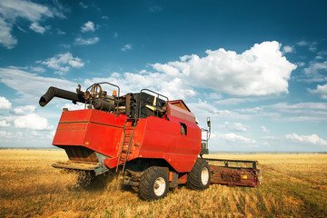 Fototapeta premium combine harvester