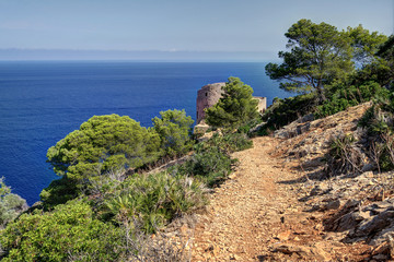Wanderweg zum Torre Sant Elm auf Mallorca © Carl-Jürgen Bautsch