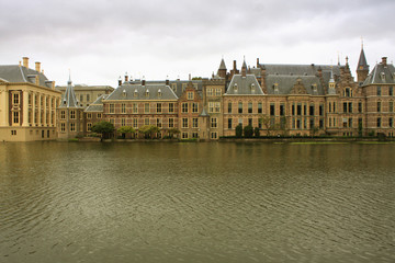 Fototapeta na wymiar The Binnenhof (Inner Court) is a complex of buildings in the cit