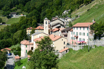 Fototapeta na wymiar The village of Scudellate on Muggio valley
