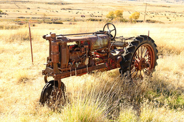 Obraz premium Old Tractor