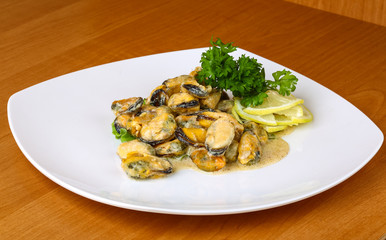 Mussels in butter sauce