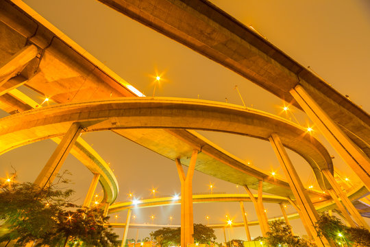 Fototapeta Klong ladpho flood way and Bhumiphol bridge across Chaopraya river in Thailand.
