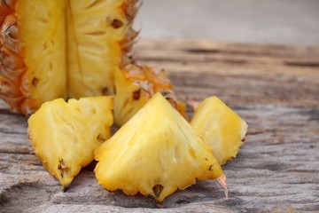 Pineapple slices