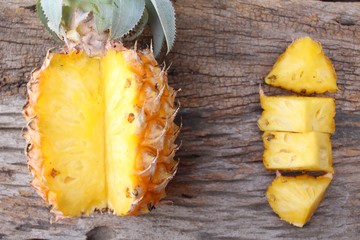 Pineapple slices