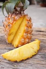 Pineapple slices