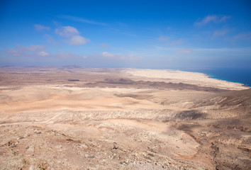 Fototapeta na wymiar Fuerteventura, view north from Montana Roja