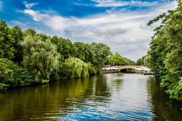 Brücke mit Straßencafes an der Alster in Hamburg © dietwalther