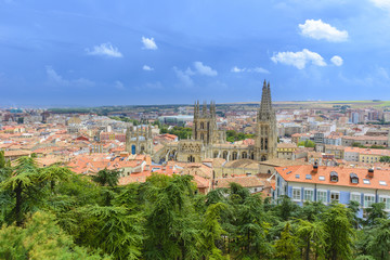 Obraz premium View on Burgos Cathedral from castle hill (Spain)
