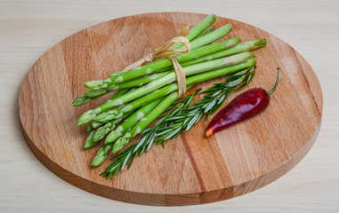 Raw asparagus