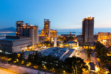 Cement plant at night © leungchopan