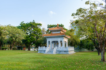 Obraz premium The combination of nature, art and technology, taken at Lumpini