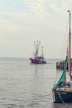 Fototapeta North Sea shrimp boats