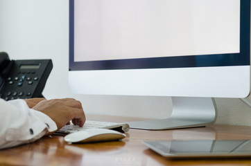 Hand use keyboard and mouse for control computer
