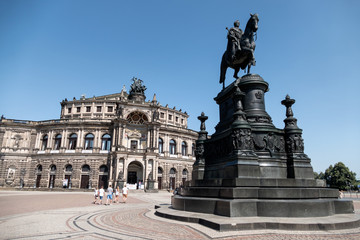 Fototapeta na wymiar Dresden, Deutschland, Semperoper