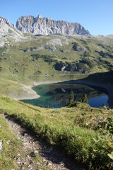 Fototapeta na wymiar Bergpanorama mit Formarinsee - Lechtal - Österreich