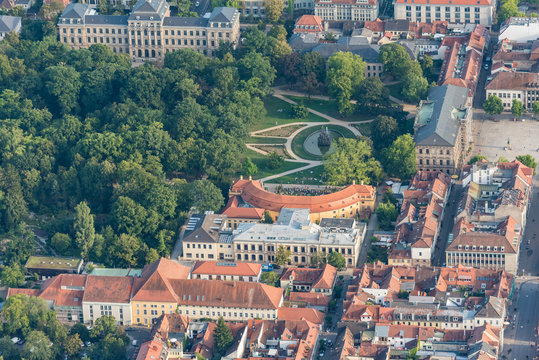 Erlangen Orangerie und Kollegienhaus aus der Luft