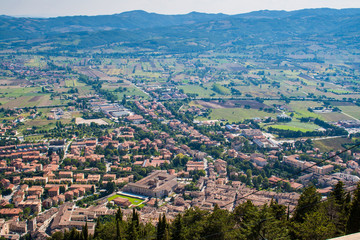 Fototapeta na wymiar Gubbio from above