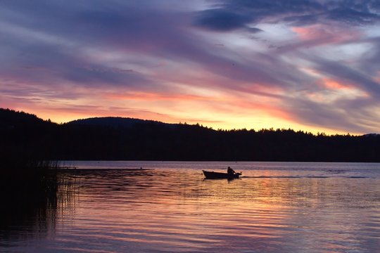 Sunset over Elk lake