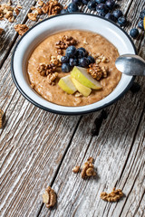 Home porridge with honey.