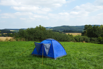 Zelten im Gr&uuml;nen