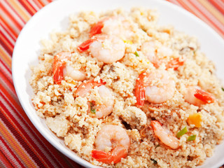 Couscous with shrimps and dried apricots