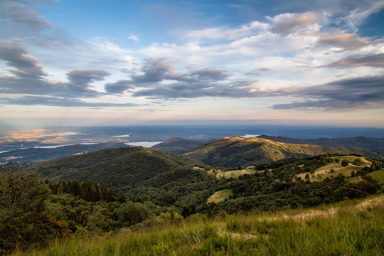 vista panoramica dal Mottarone del lago Maggiore