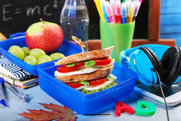 caprese sandwich for school