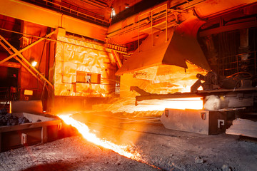 Fototapeta na wymiar Steel mills Molten iron smelting furnace production line
