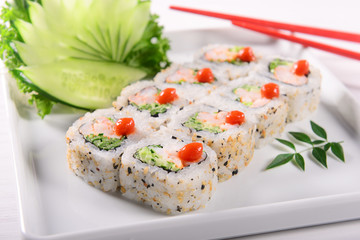 Uramaki sushi