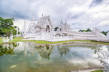 Obraz premium wath rong khun the most famous temple