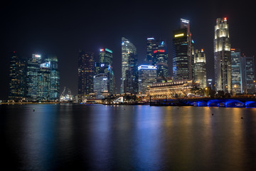Fototapeta na wymiar Singapore,Oct 15th,2014:View central business buildings and landmarks of Singapore.