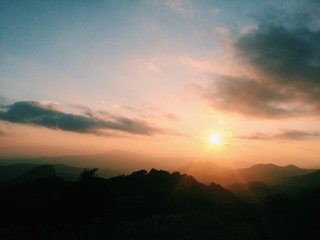 закат в горах